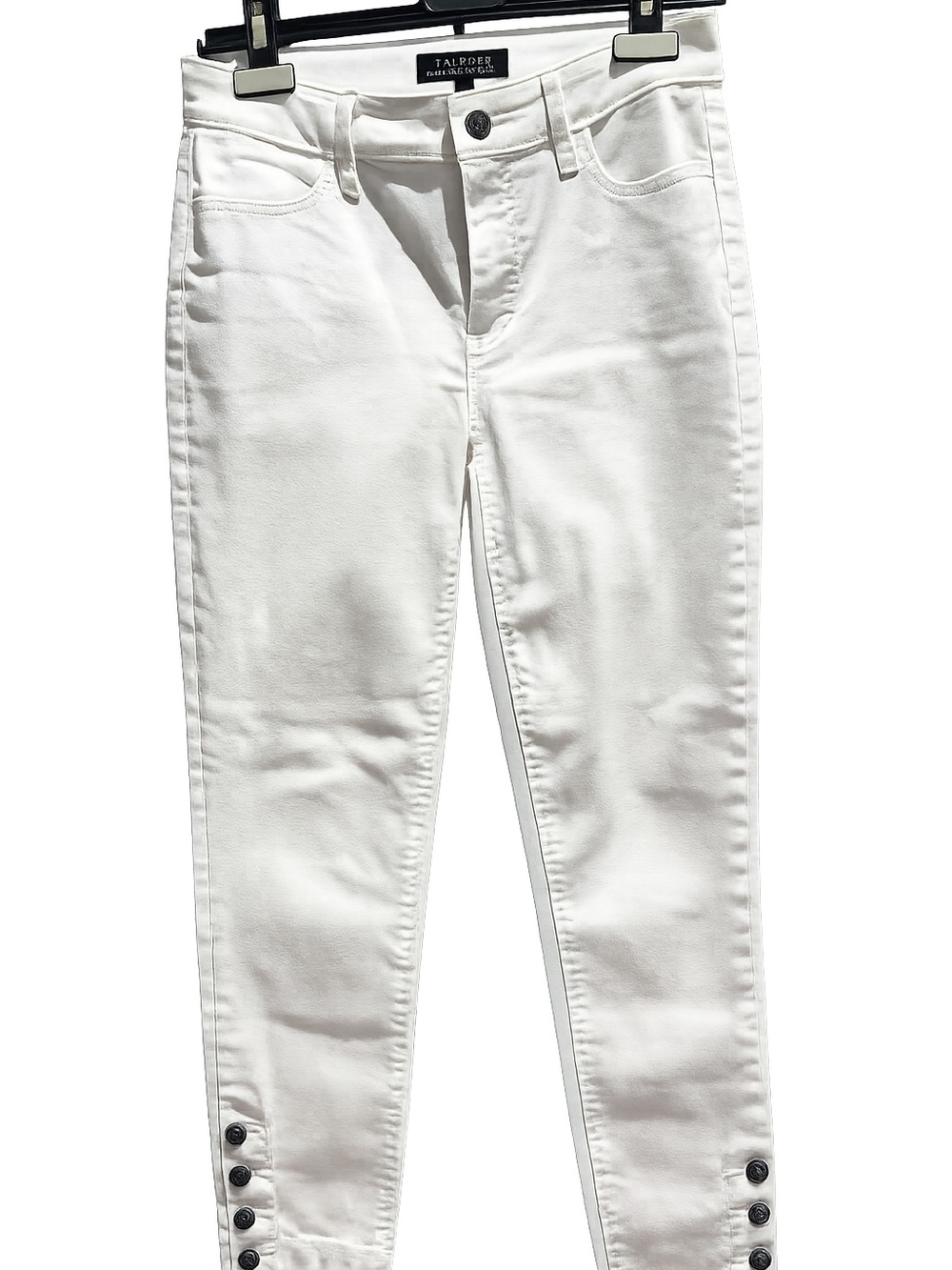 Talbots Flawless Five-Pocket White Skinny Jeans with Button Hem Accents. Size 2